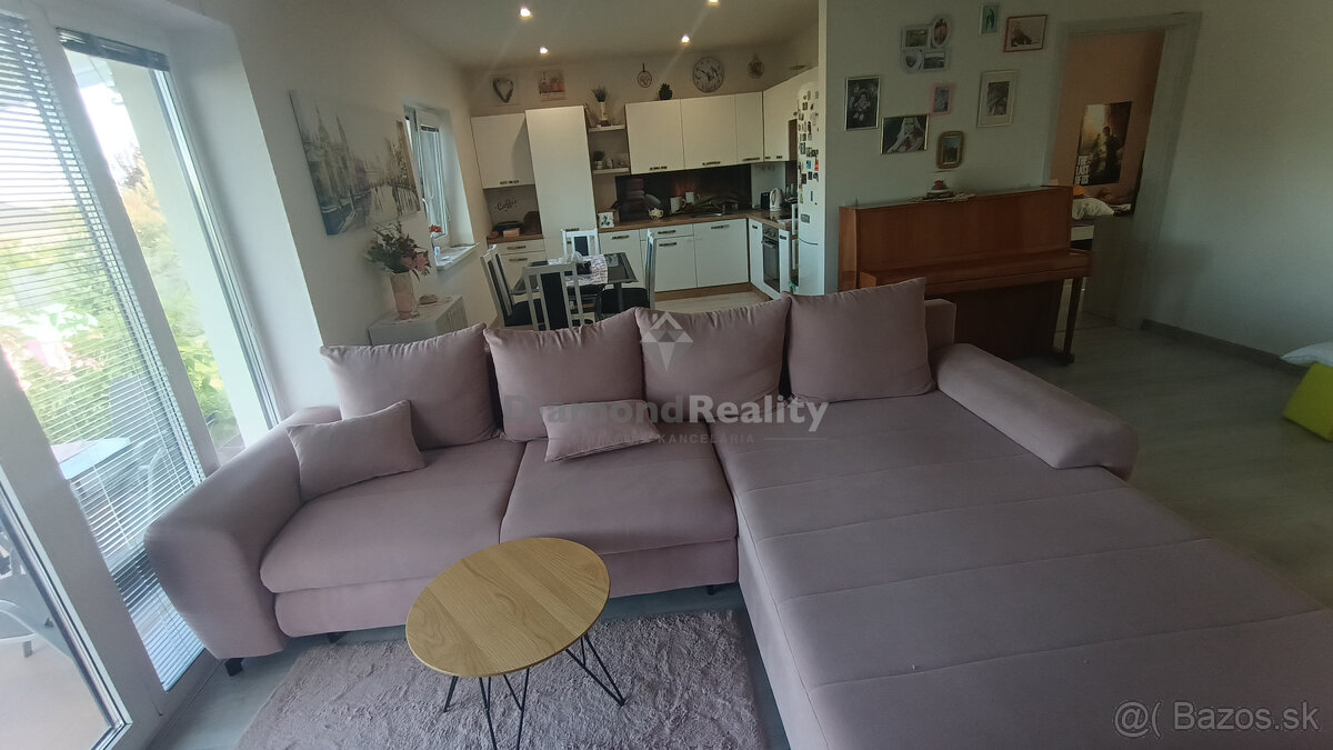 RezervovanéNa predaj krásna novostavba v obci Svätoplukovo - 6