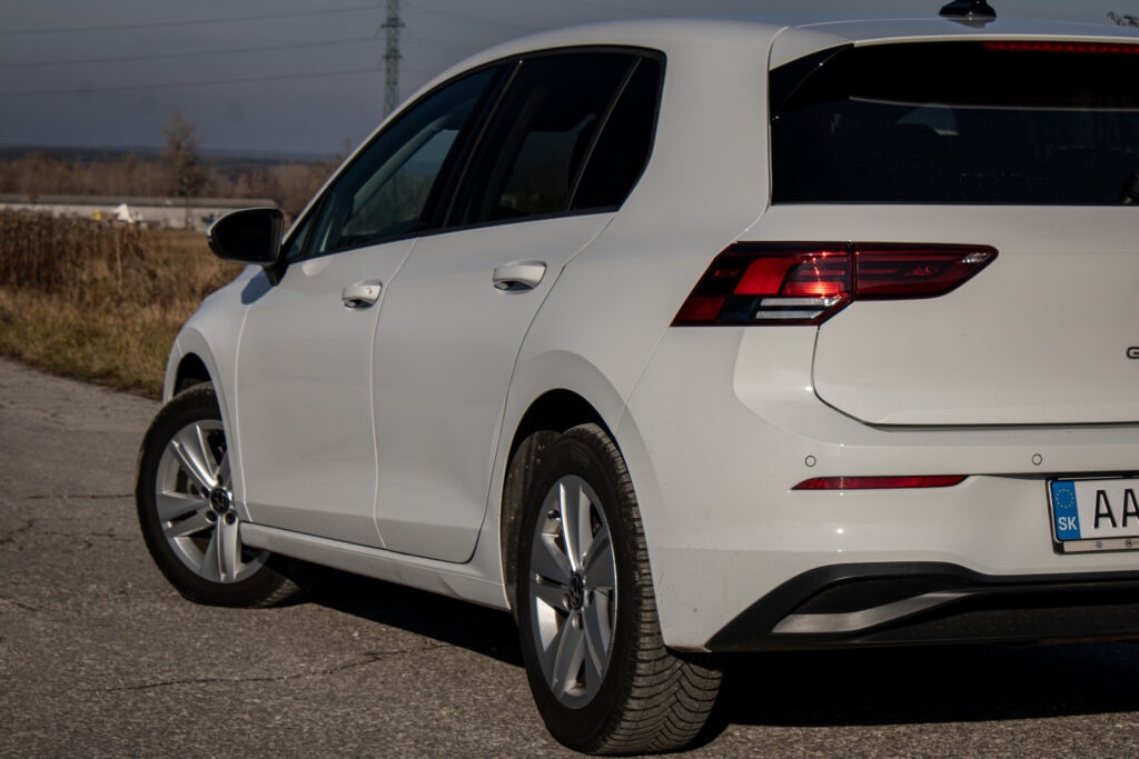 Volkswagen Golf 2.0 TDI 85kW - 6