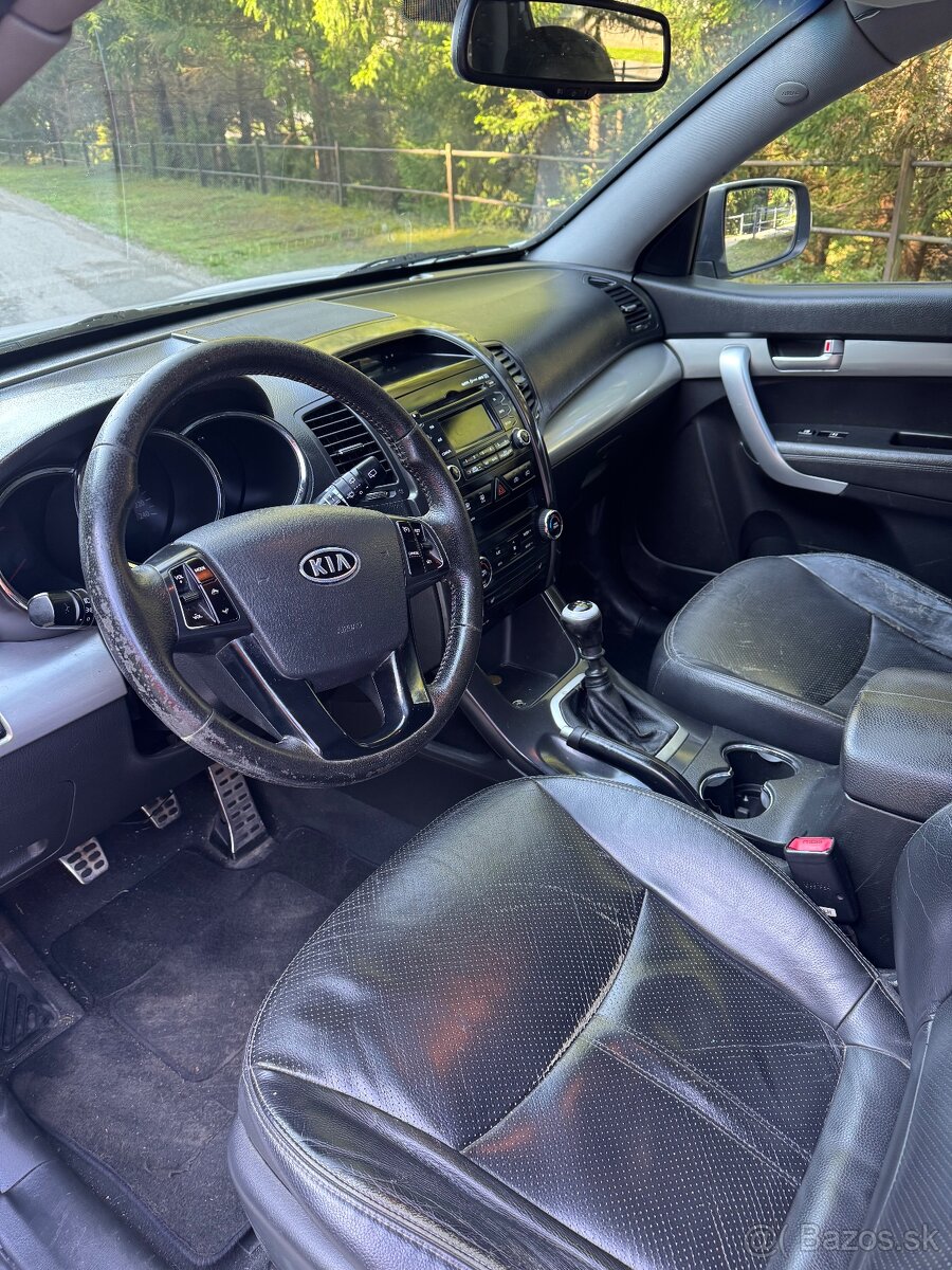 KIA Sorento 2.2 CRDi 4WD RV 2010 - 6