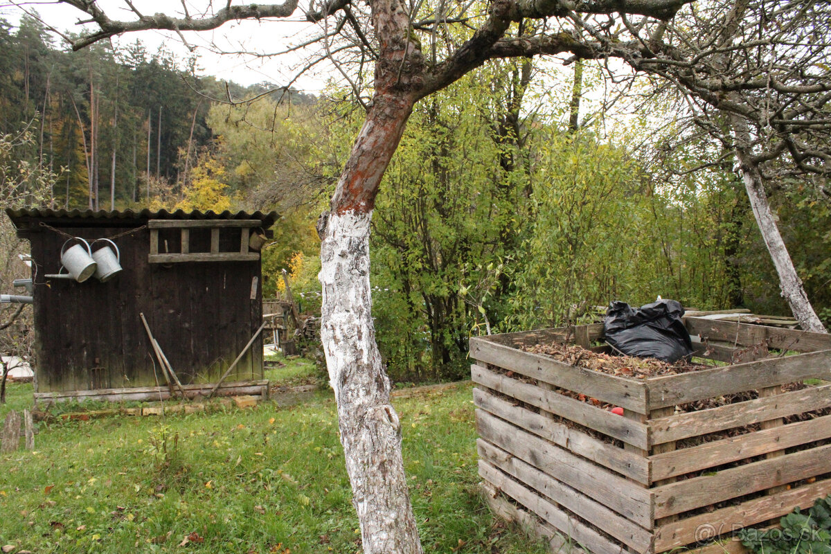 SPEKTRUM REALITY- Na Predaj záhrada 312 m2,, záhradkárska os - 6