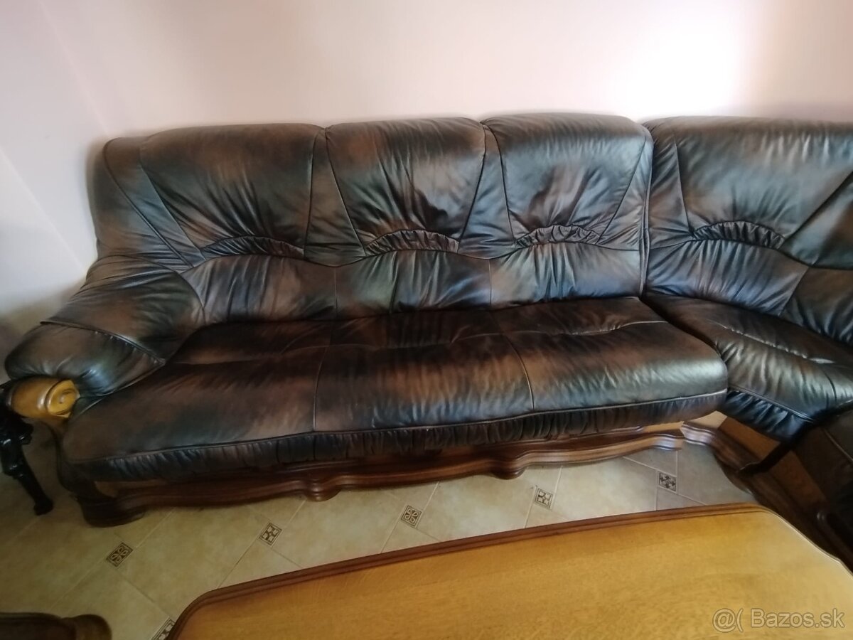 Masívna kožená sedačka + kreslá + stolík - 6