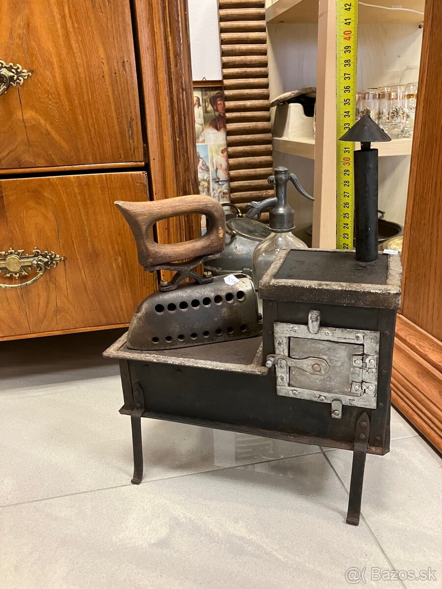 Historický model liatinových kachlí - 6