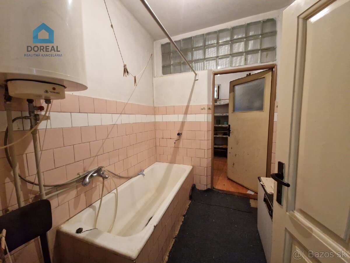 RODINNÝ DOM SENICA • Čáčov, POZEMOK 490m² - 6