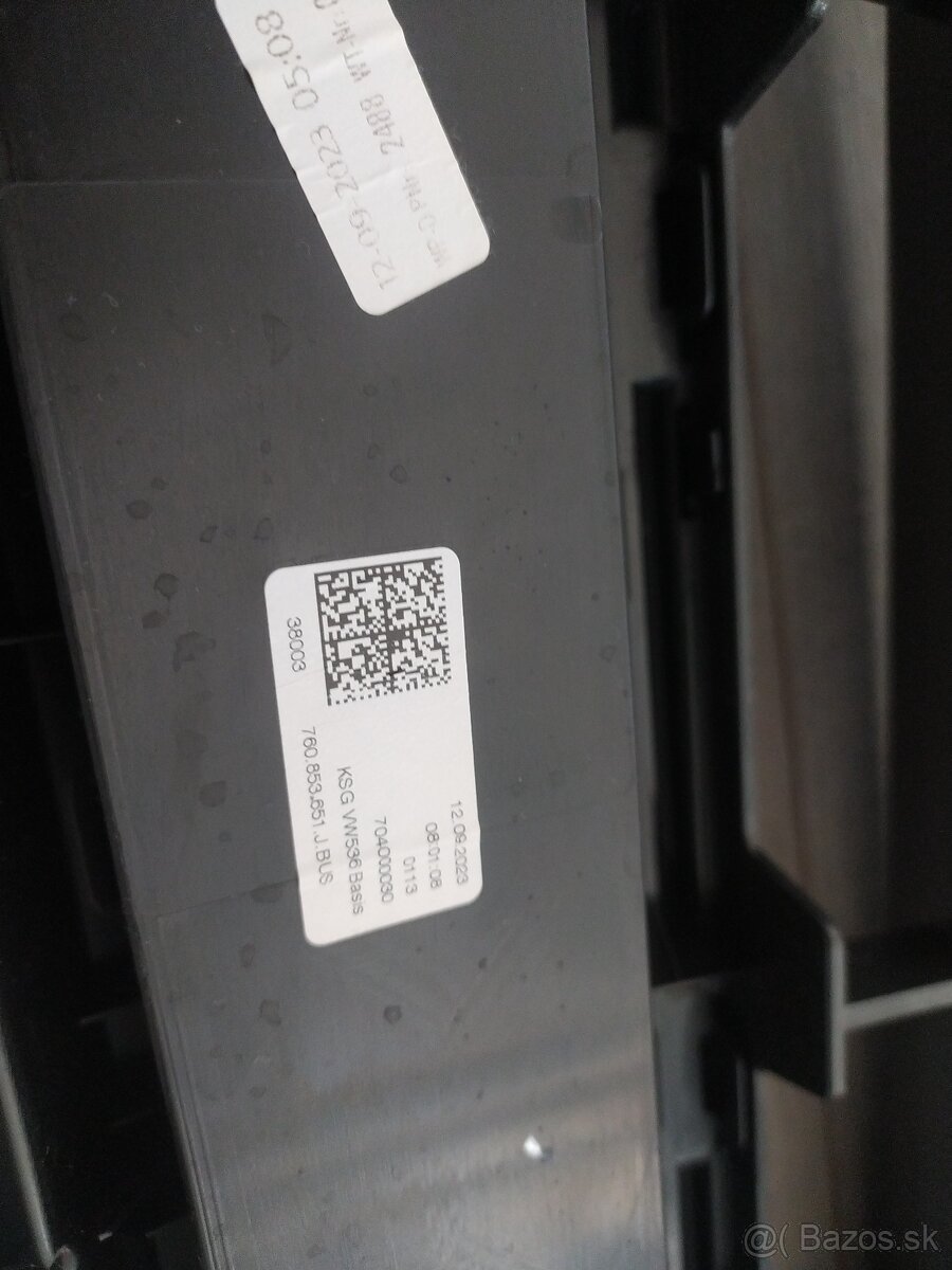 VW Touareg 3 III 760 maska čierna RLine, ostrekovačov svetla - 6