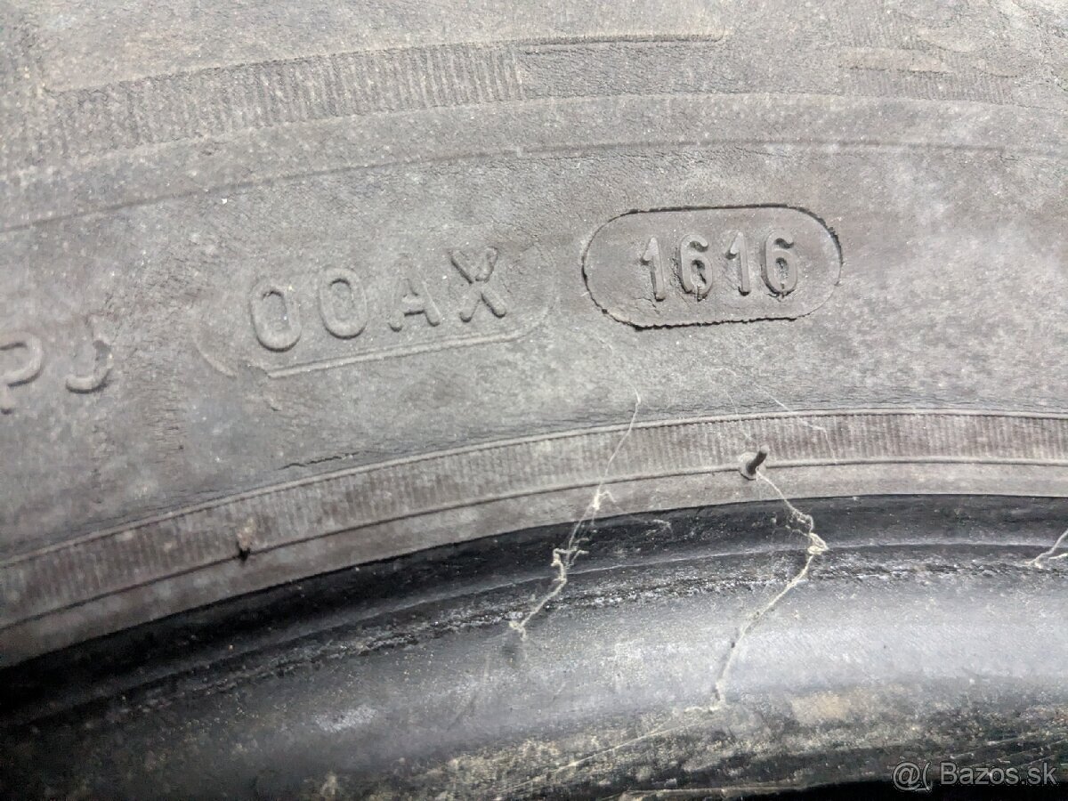 Pneu na dodavku a oobne auto - 6