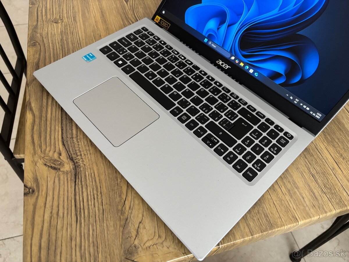 /15.6"/Acer/Notebook/4GB RAM DDR5/128GB NVMe SSD/Intel HD2G - 6