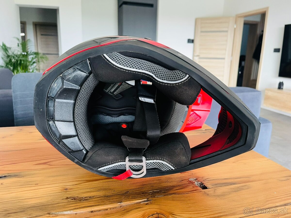 Prilba Cassida červená perleť - 6