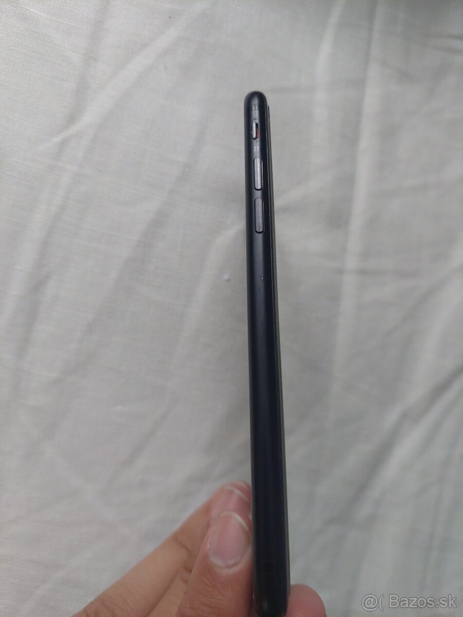 Apple iPhone 7 128 GB Black - 6