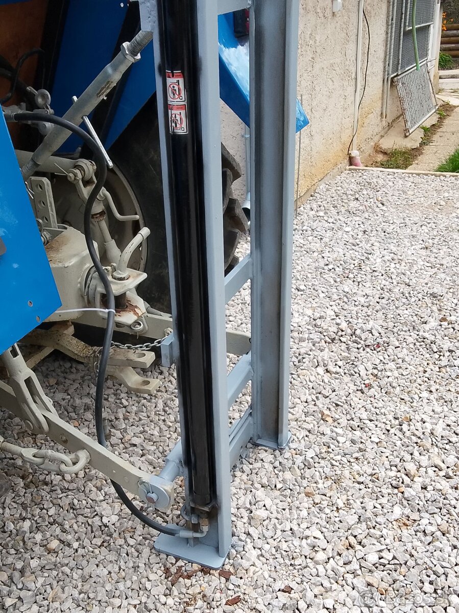 Zdvíhacia veža za traktor - 6