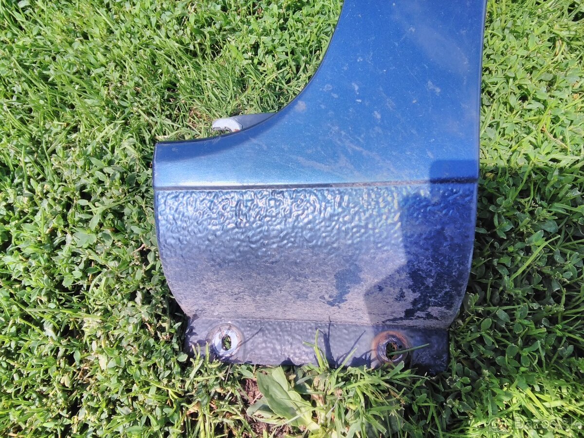 Predný pravý blatník na Renault Thalia 1999 až 2001 - 6