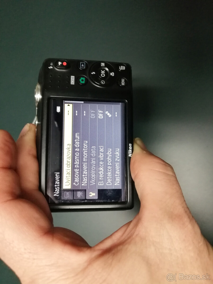 Predám Nikon Coolpix L25 - 6