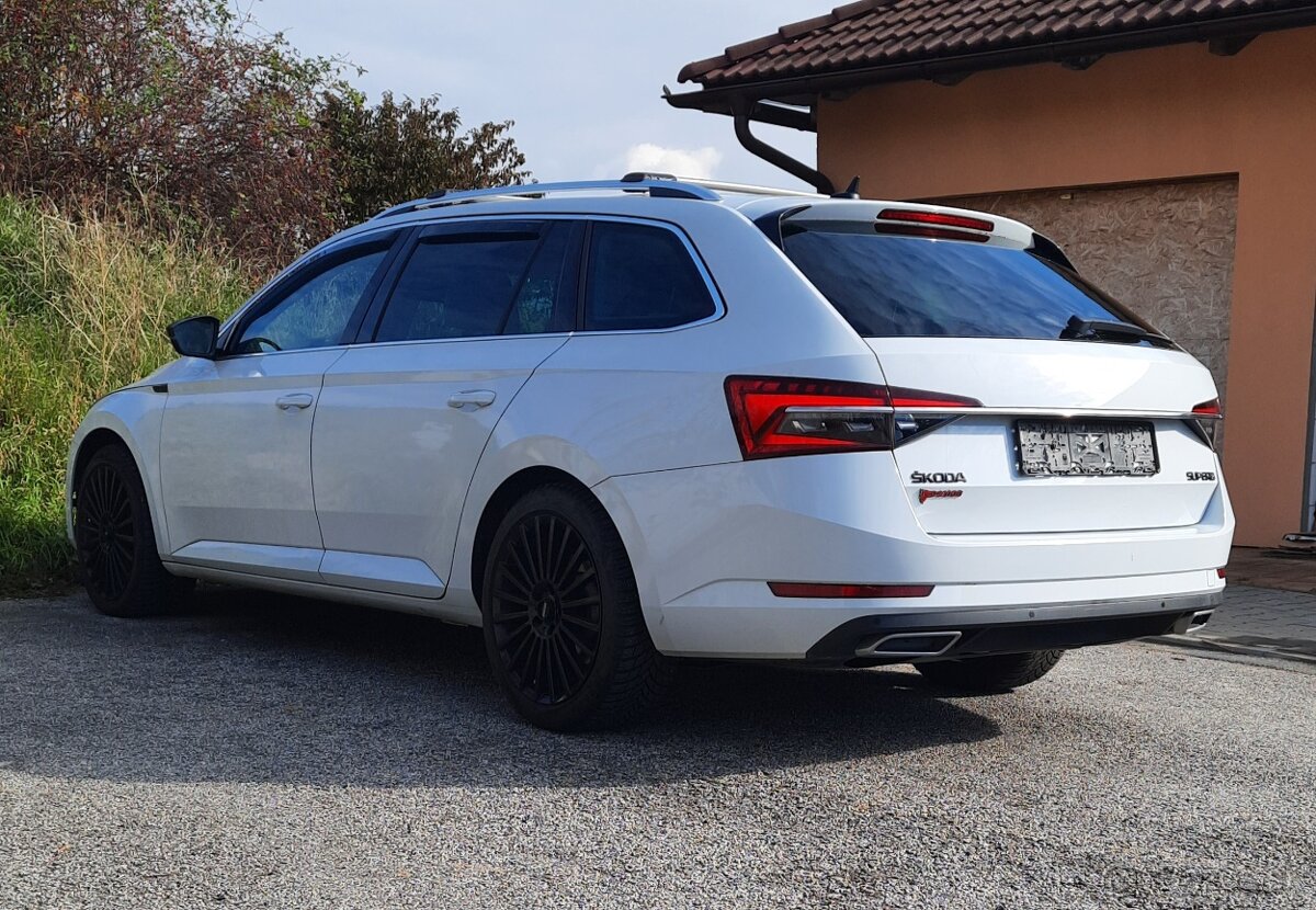 Predám Škoda Superb Combi 2.0 TDI SCR Live DSG - 6