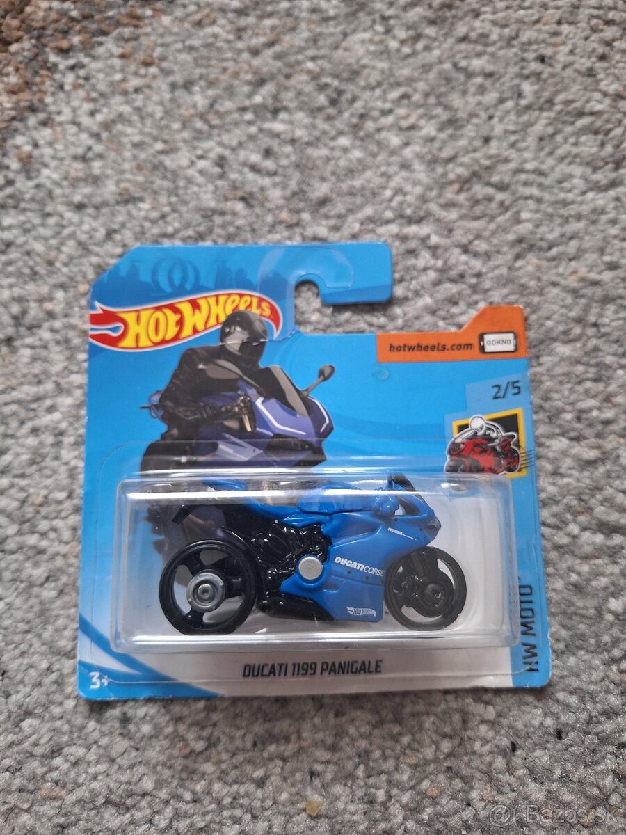 Hot wheels mix autíčok 4. - 6