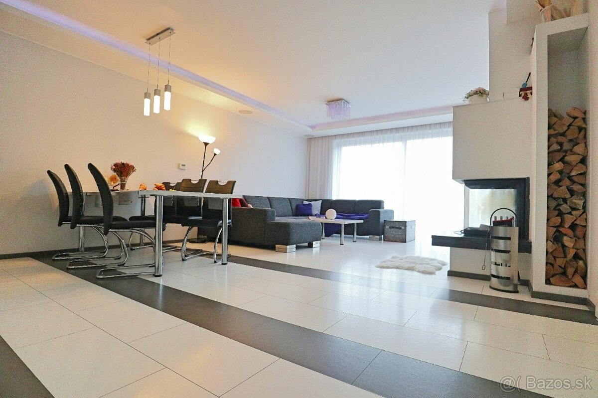 Krásny 5i RD s dvojgarážou, bazénom - TOP PROSTREDIE - 6