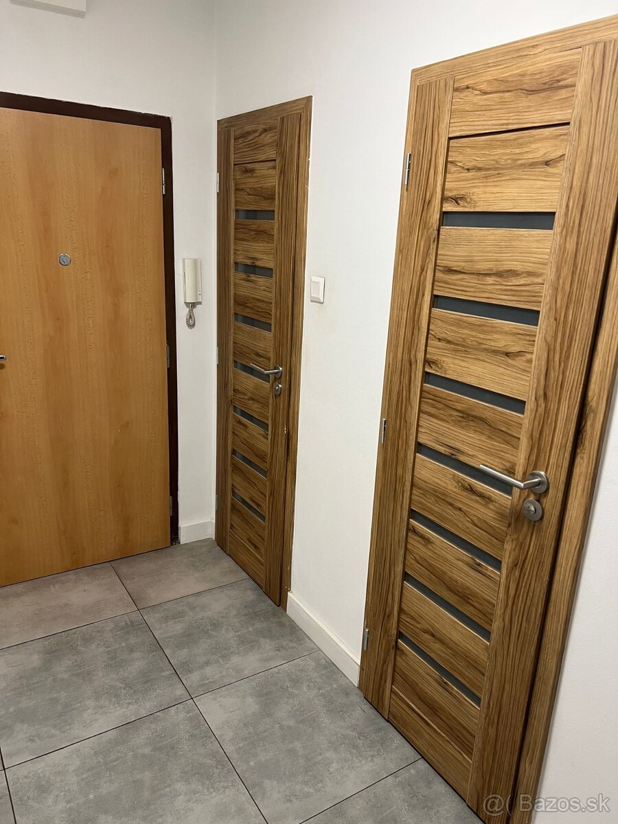 2 Izbovy byt na Hlinách - 6