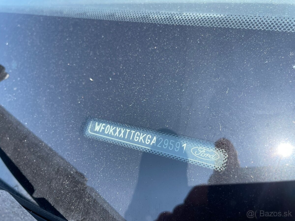 Predám 7 miestny ford tranzit - 6