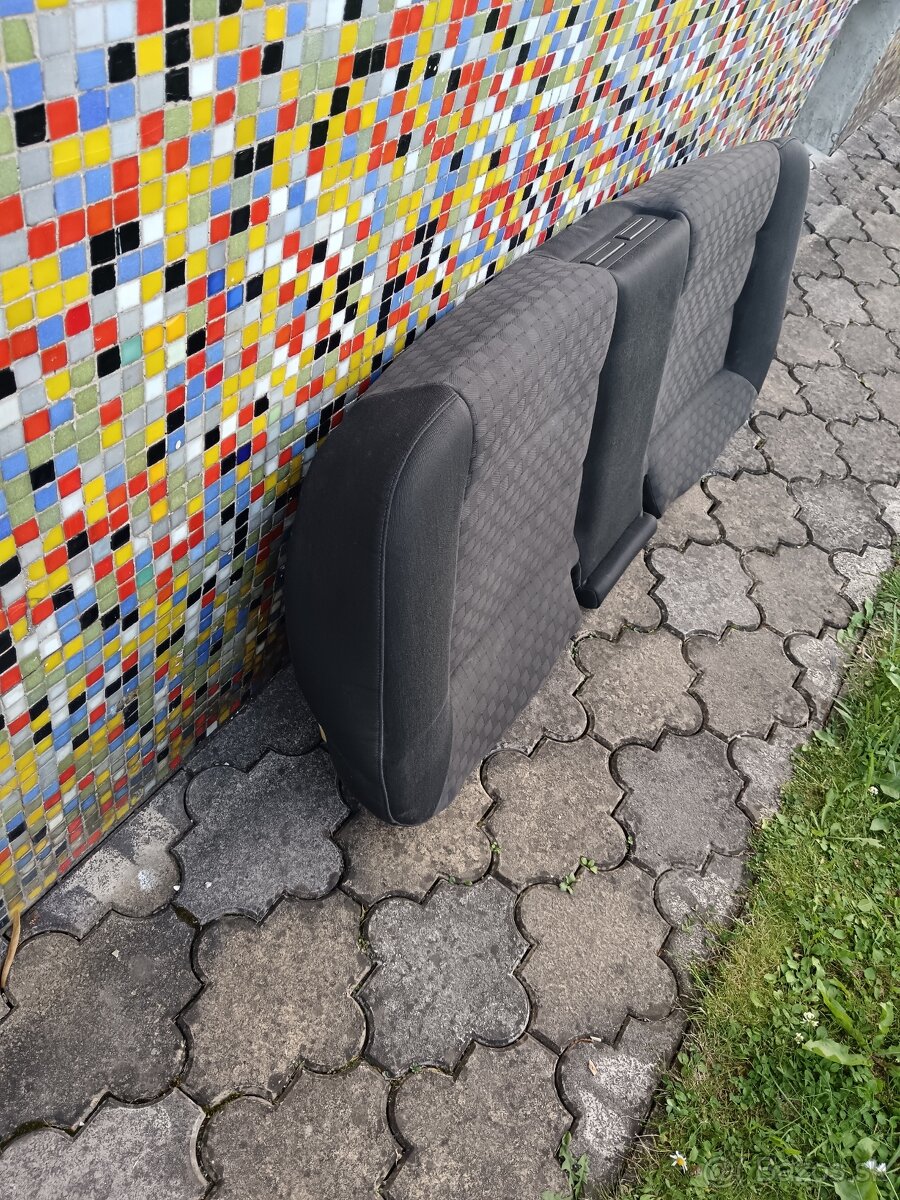 Zadné sedadlá Audi 6 - 6