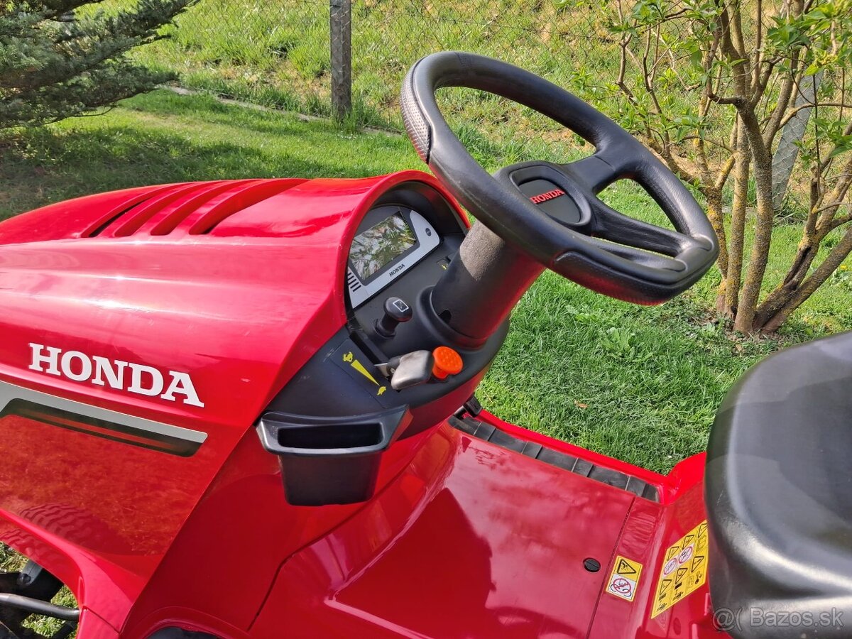 Zahradní traktor Honda HF 2622 - 6
