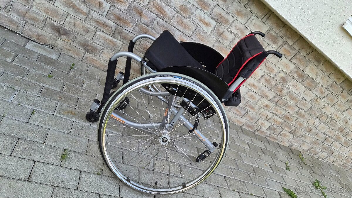Invalidný vozík 42cm Quickie Match Point Sport - 6