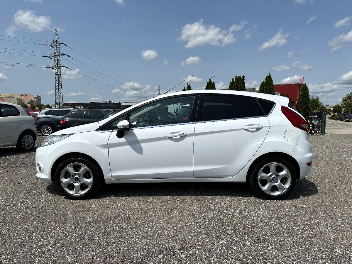 Ford Fiesta 1.4 TDCi Duratorq Titanium - 6
