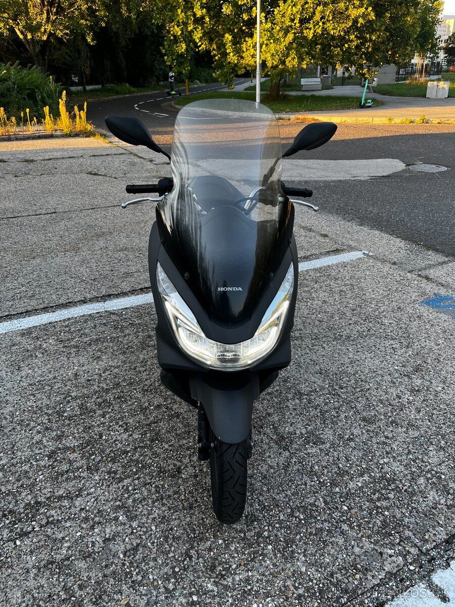 HONDA PCX 125, r. v. 2014 - 6