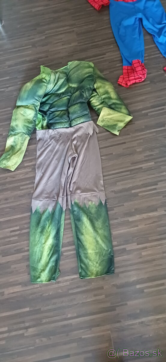 Predám maškarný kostými - 6