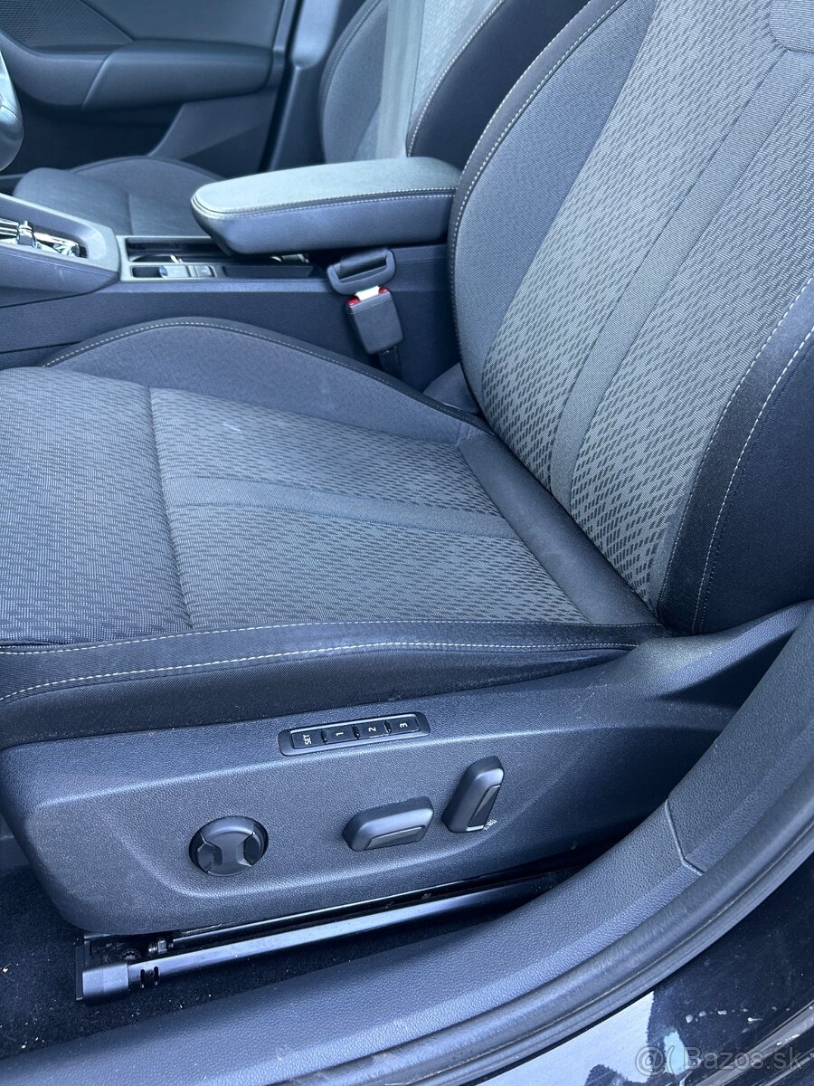 Škoda Octavia Combi 2.0TDI DSG, MATTRIX, Canton, Virtual - 6