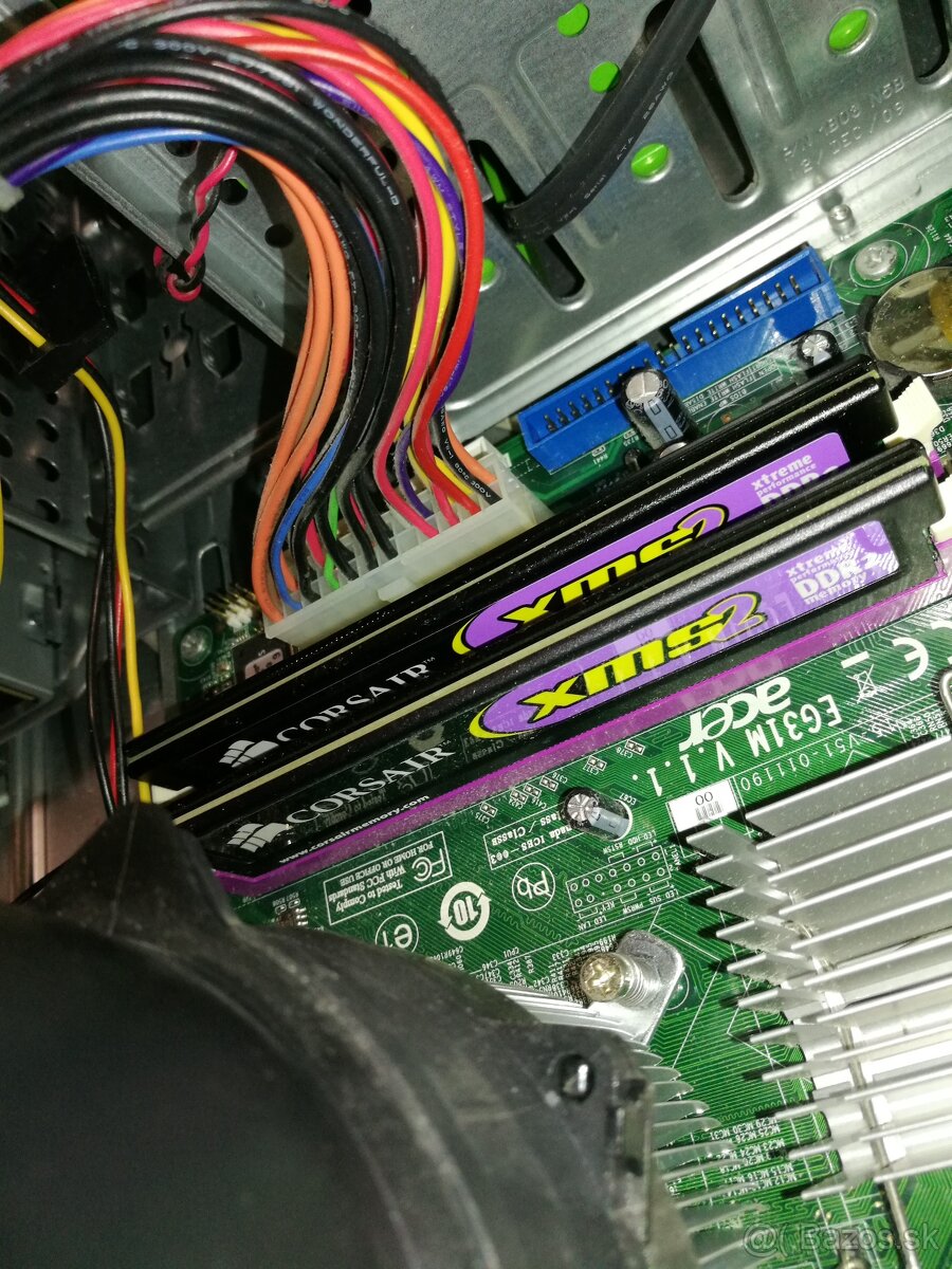 PC Acer Veriton. 250 GB. Windows 7 PRO. - 6