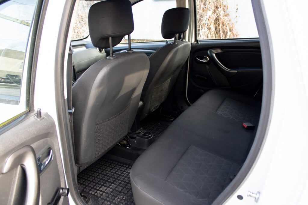 Dacia Duster Úplne nová STK , EK . - 6