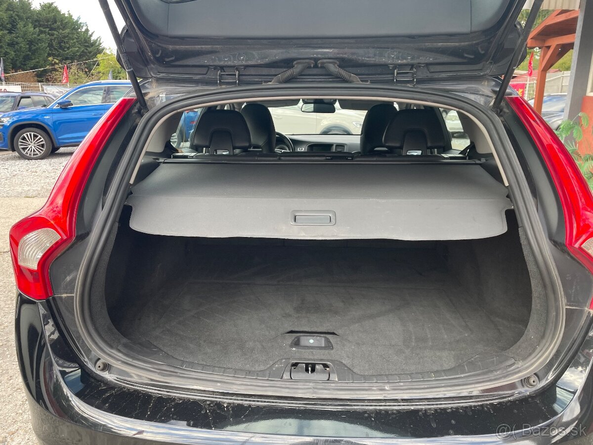Volvo V60 D5 2,4d AWD AT6-Summum - 6