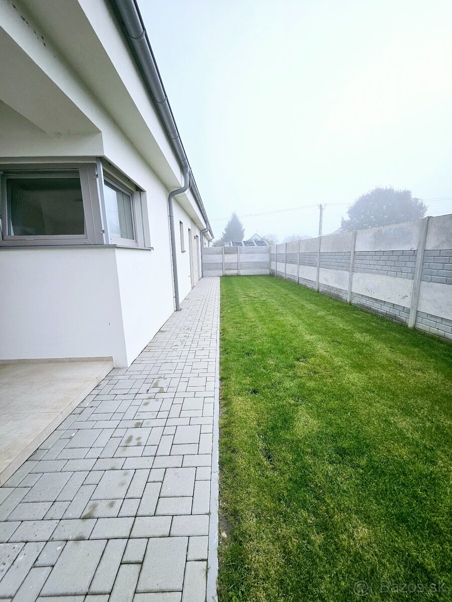 4-izbové posledné 2 rodinné domy v Jelke - 6