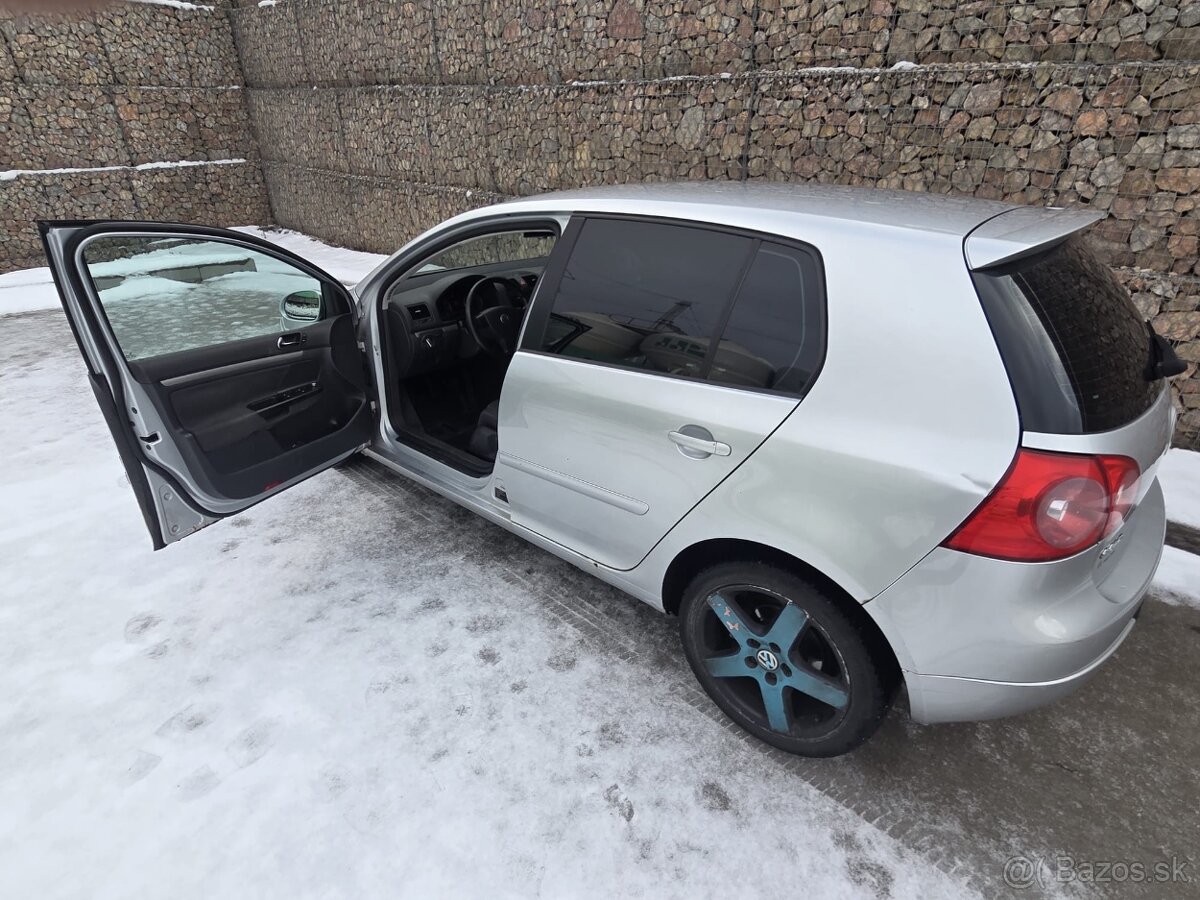 Volkswagen Golf 5 2.0 TDi 103 kW - 6