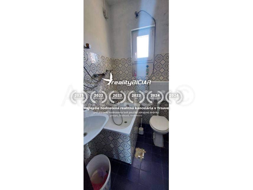 VRSI/ZUKVE - 3 bytové jednotky - 100 m od mora - 6