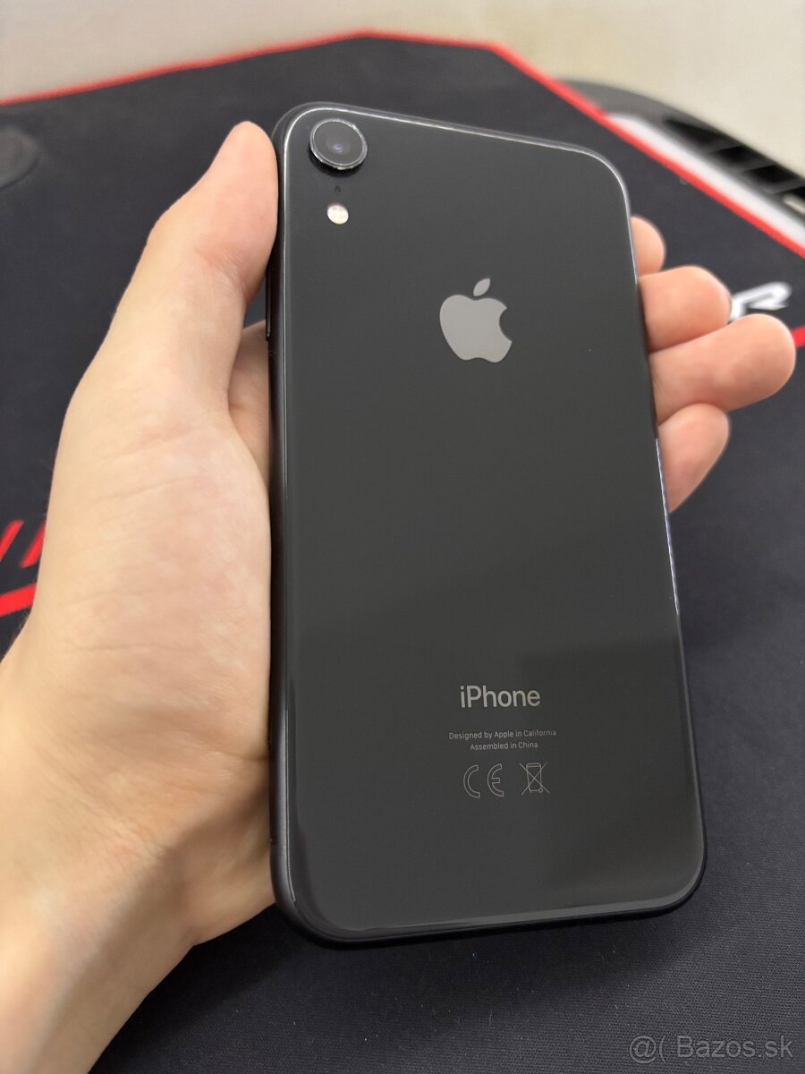 Apple iPhone XR 128GB - Black - 6