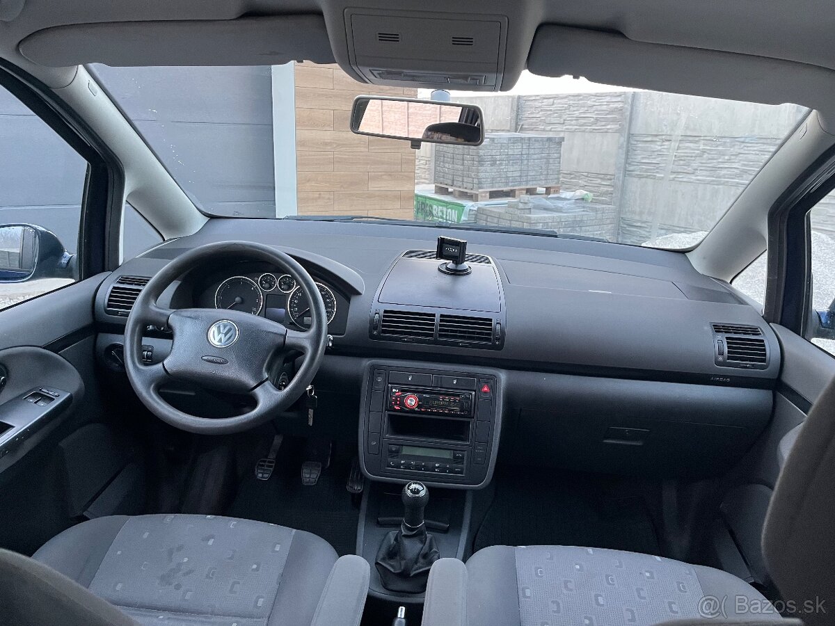 VW Sharan 1.9TDI 85kw 7-miestne - 6