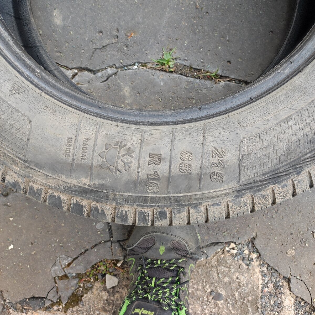 Pneu 215/65r16 - 6