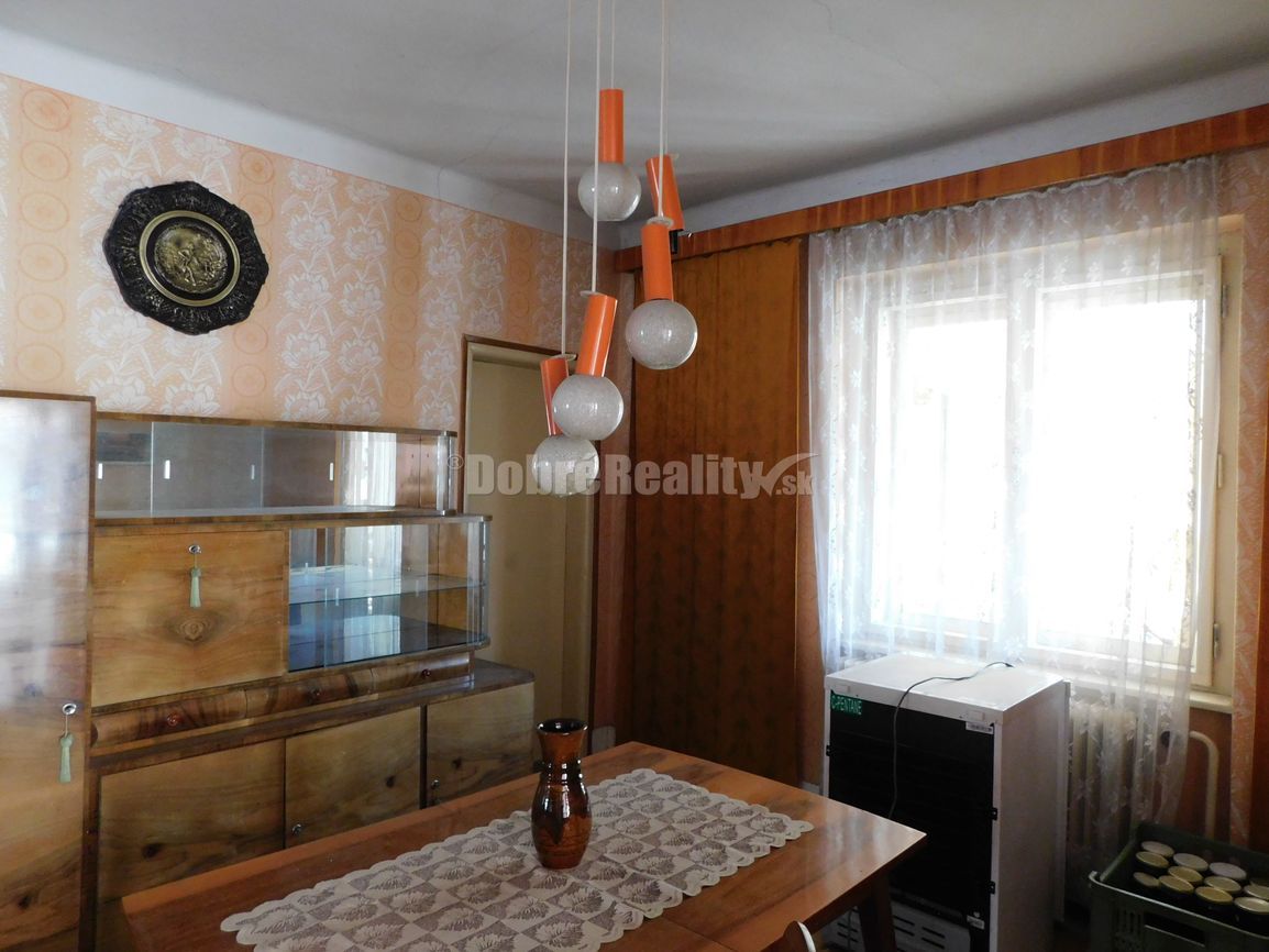 Ponúkame Vám na predaj 4-izb. rodinný dom vo Dvoroch nad Žit - 6