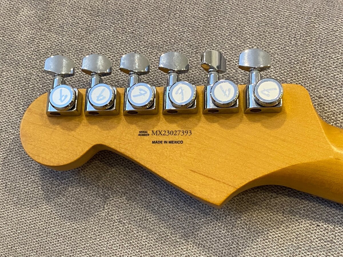 Fender Player Plus Stratocaster - 6