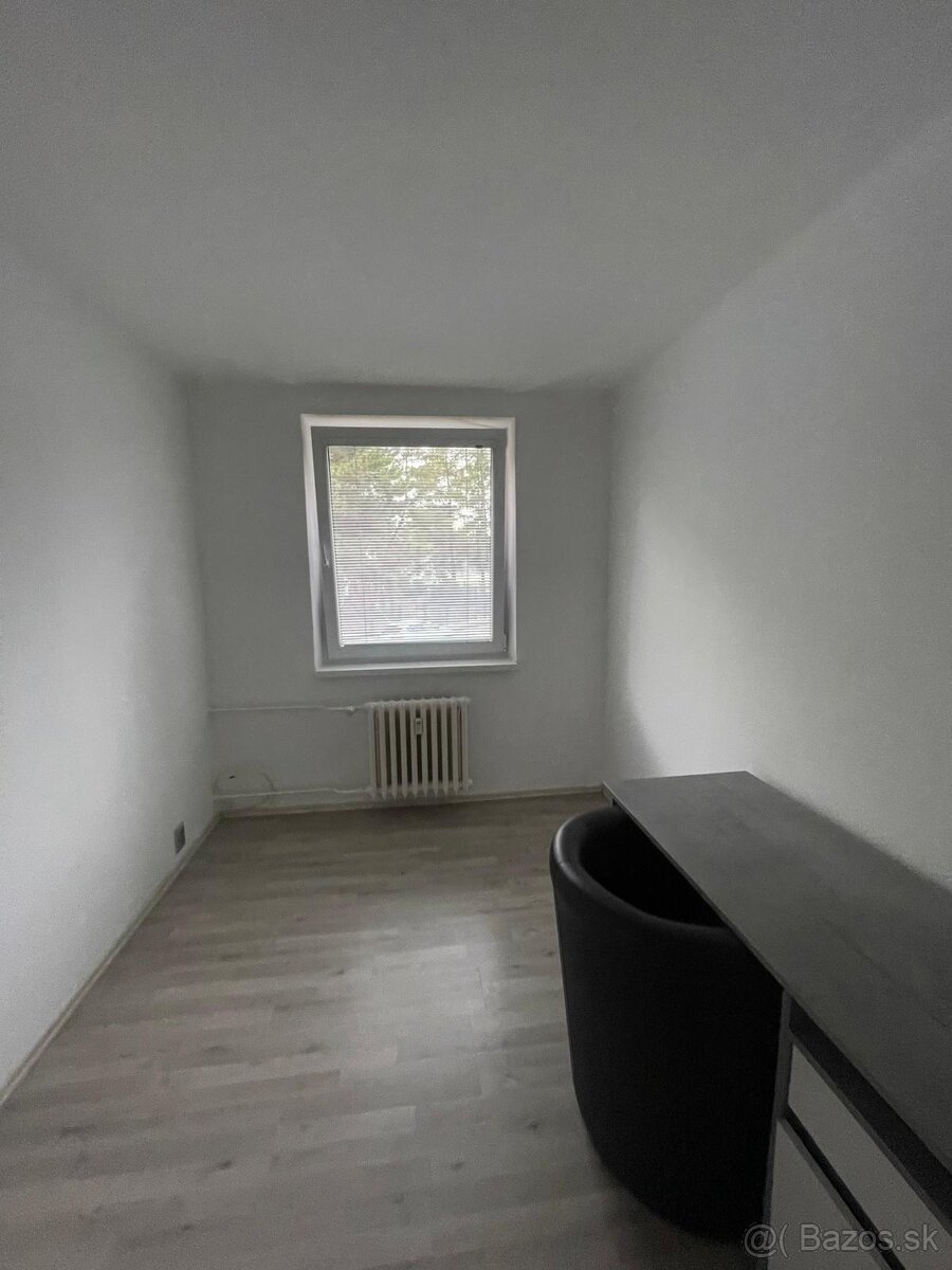 NA PRENÁJOM: Nezariadený 3 izbový byt na Prednádraží. - 6