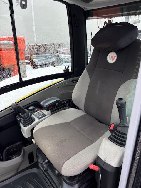 Predáme pásový zemný stroj Wacker Neuson EZ 80 - 6