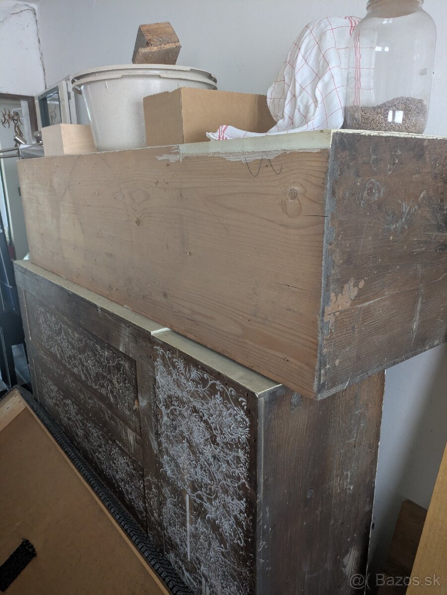 Starý kredenc - 6