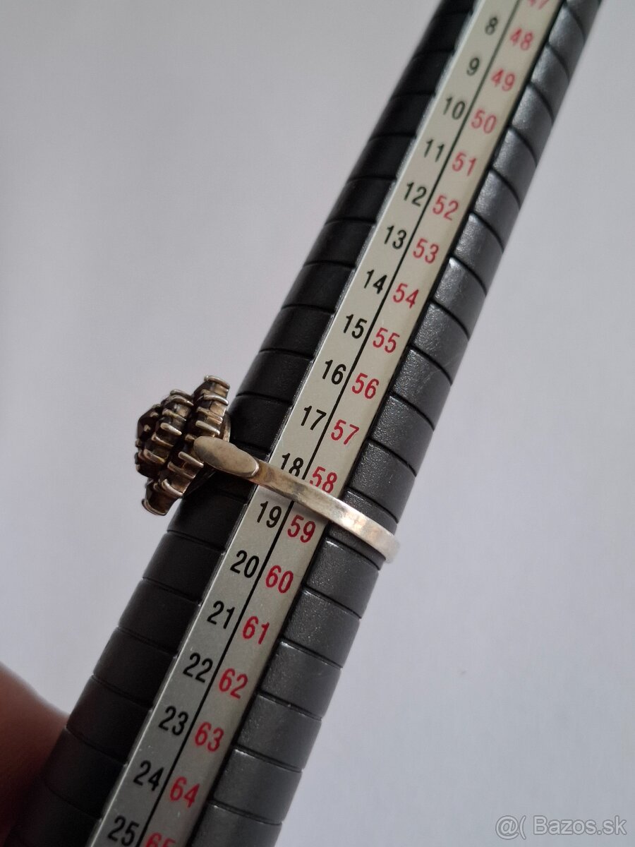 Strieborný prsteň s českými granátikmi 1 - 6