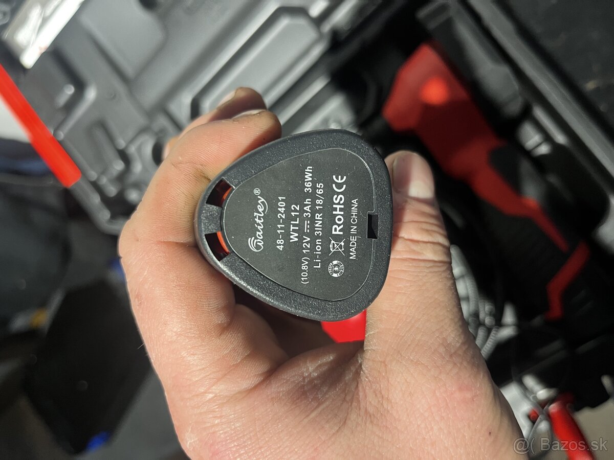 Milwaukee M12 360 IC 32 - 6