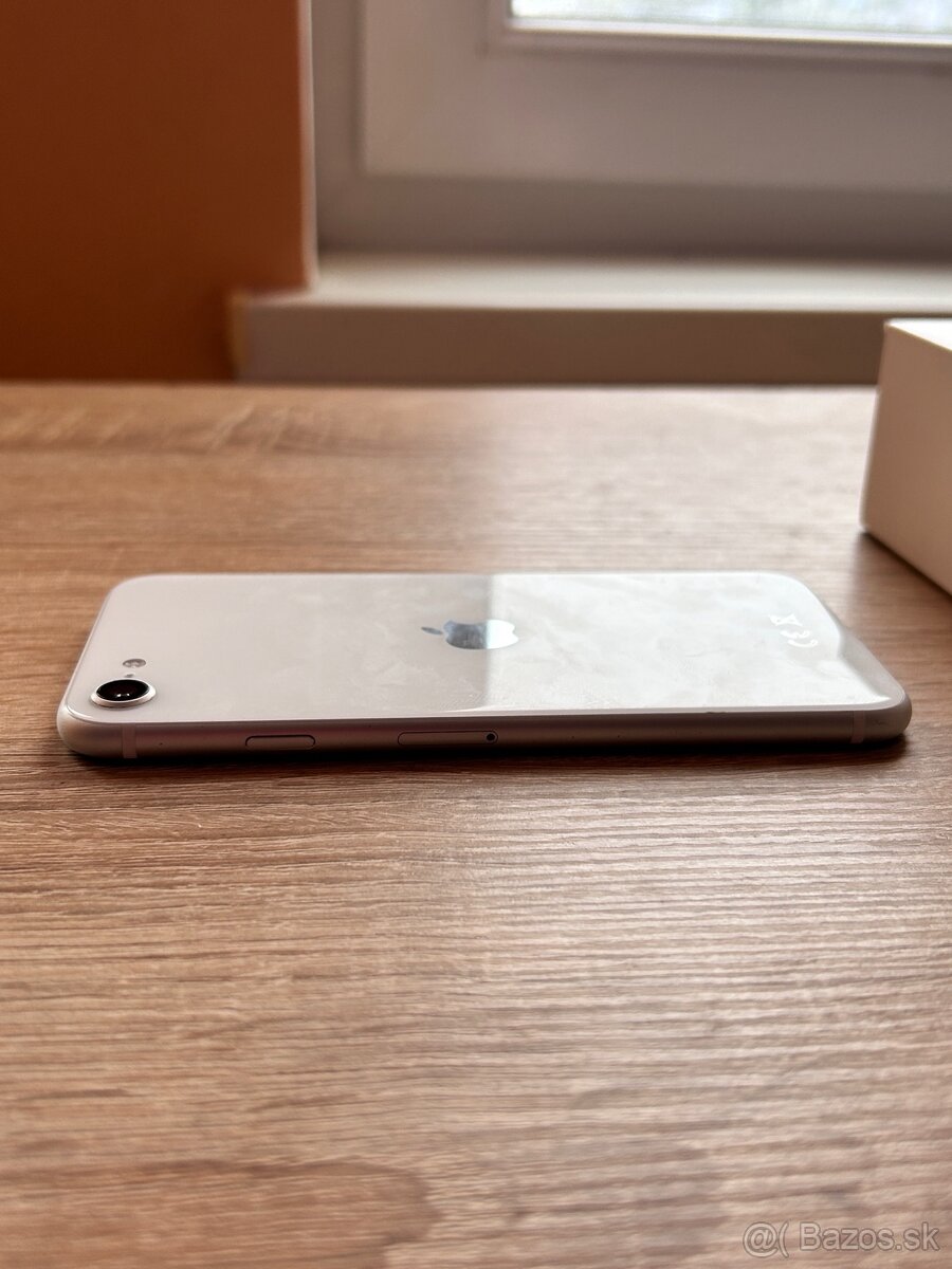 iPhone SE 128GB - 6