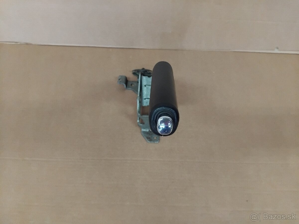 lakťová opierka, ručná brzda Superb 2 - 6