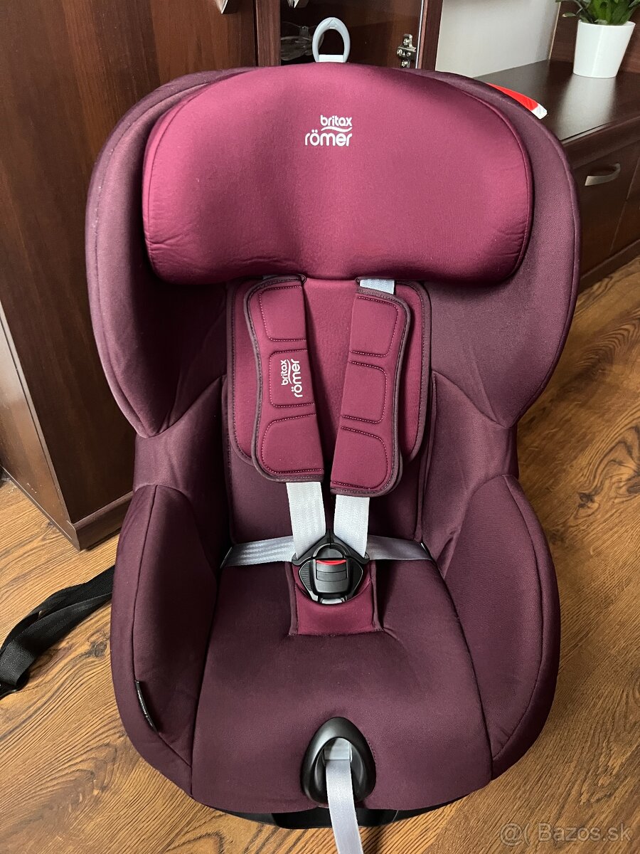 Britax-Römer TRIFIX2 i-size (76-105cm) - vypraté poťahy - 6
