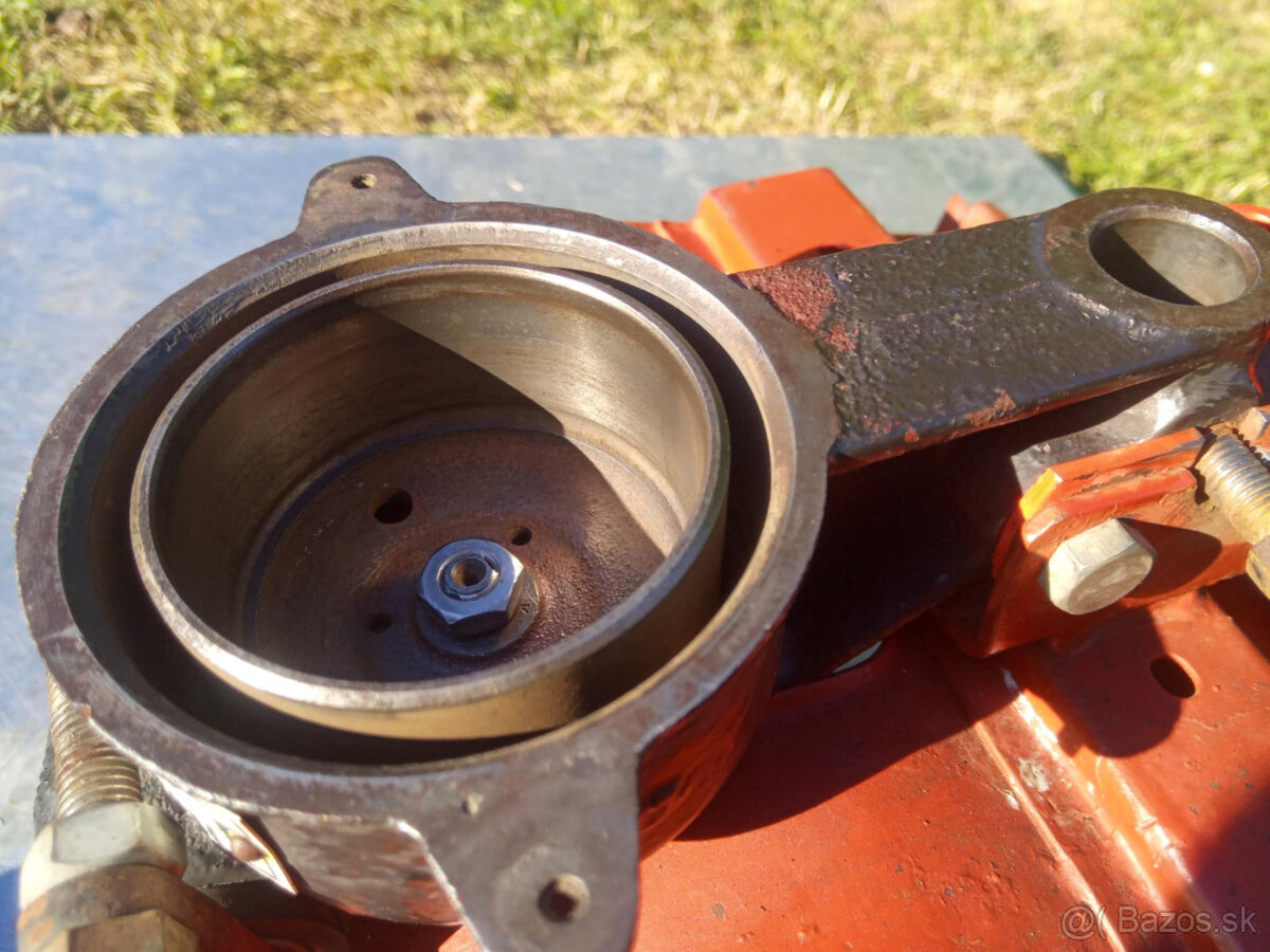 rotačná plečka APL 348 - 6