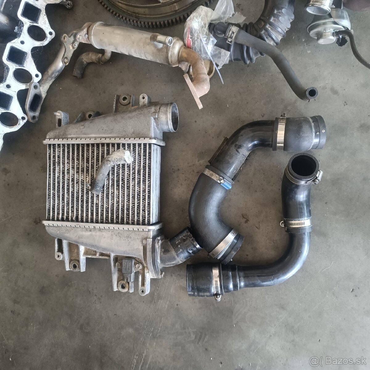 Predám zbytok motora dz30 - 6