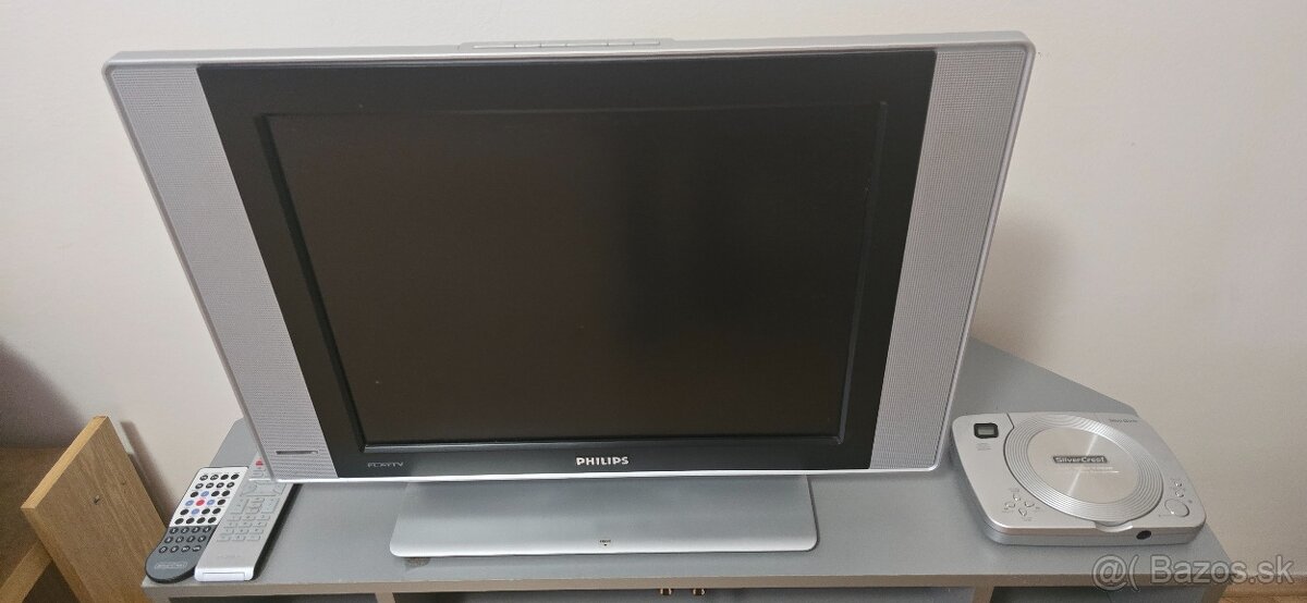 Televizor so stolikom a dvd - 6