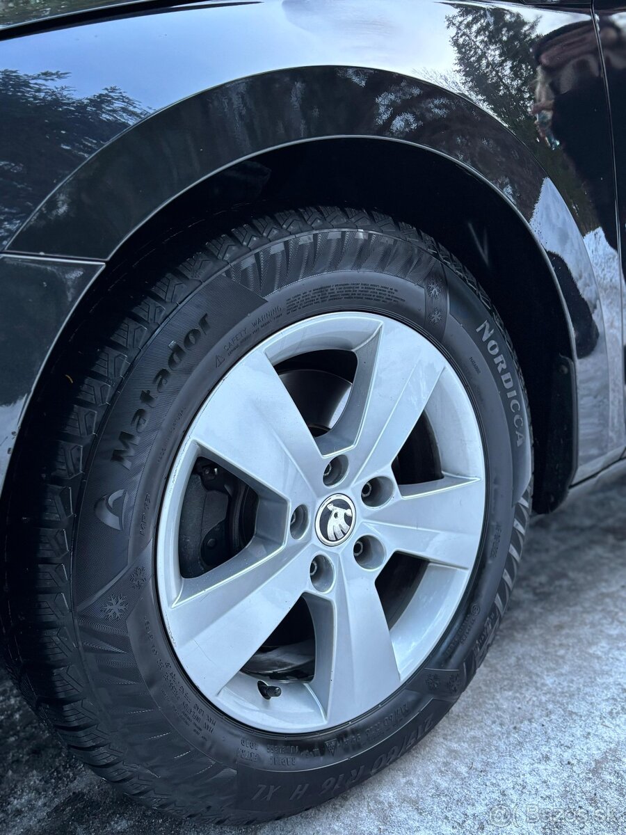 Skoda Superb Combi 2.0TDI - 6